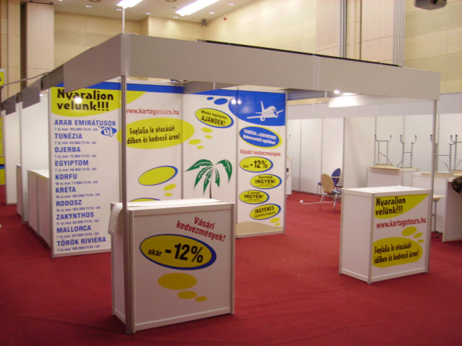 Felirat, rekl�mfelirat - ki�ll�t�s, stand, install�ci� - 004