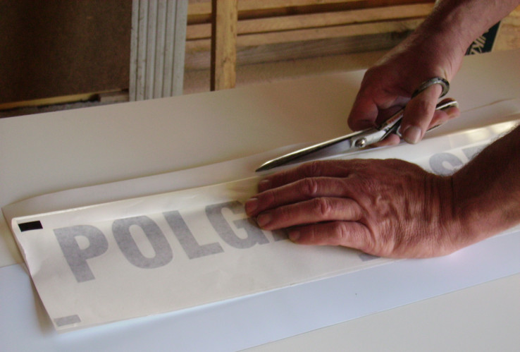 Felirat, rekl�mfelirat - matrica-c�mke, bet�kiv�g�s - 001